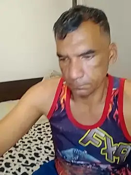 Snapshot of Daddy1972 chatting on February 2025 10:20:01 PM Daddy1972 online show from February 2025 10:20:01 PM