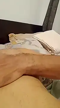 Snapshot of Daddy1972 chatting on February 2025 01:08:01 AM Daddy1972 online show from February 2025 01:08:01 AM