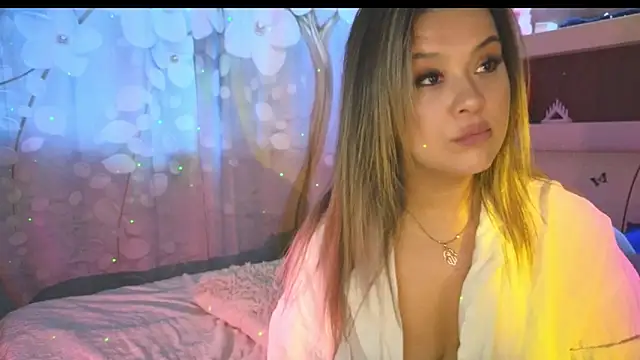 Snapshot of Malika_uAngel chatting on January 2025 04:57:02 AM Malika uAngel online show from January 2025 04:57:02 AM