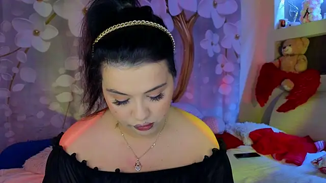 Snapshot of Malika_uAngel chatting on February 2025 11:30:01 PM Malika uAngel online show from February 2025 11:30:01 PM