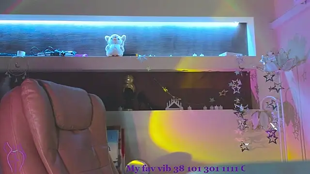 Snapshot of Malika_uAngel chatting on September 2025 06:00:01 PM Malika uAngel online show from September 2025 06:00:01 PM