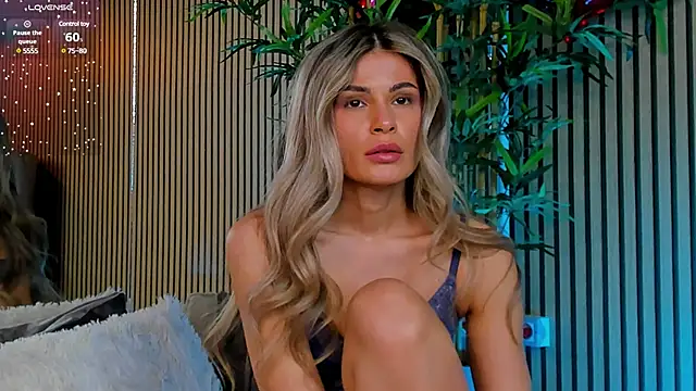 Avril Cyrus online show from February 2025 10:16:02 AM