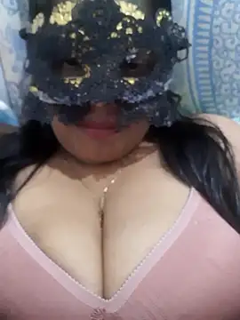 Snapshot of chubby_wife chatting on June 2026 05:04:01 PM chubby wife online show from June 2026 05:04:01 PM