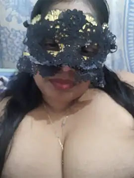 Snapshot of chubby_wife chatting on July 2026 05:18:01 PM chubby wife online show from July 2026 05:18:01 PM