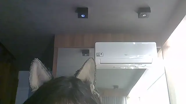 Skinny-Kitten online show from January 2026 07:12:01 PM