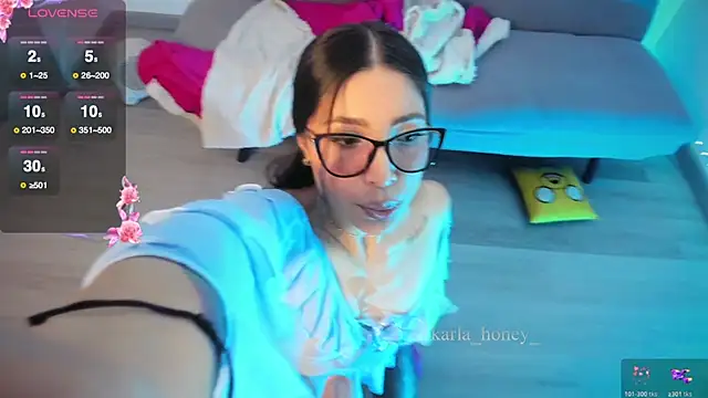 Spit queen online show from March 2026 02:13:02 PM