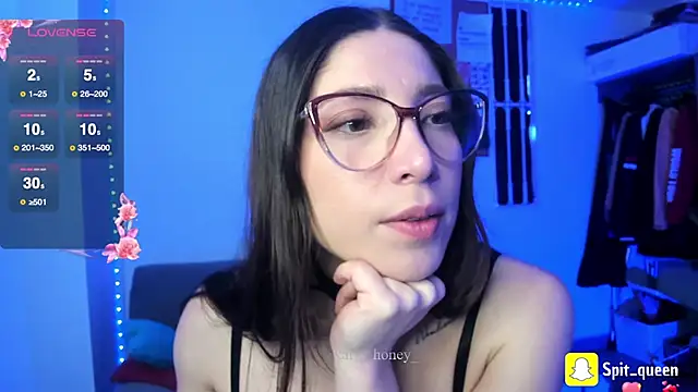 Spit queen online show from May 2026 01:39:02 PM