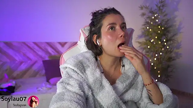 Snapshot of imjess01 chatting on December 2024 02:35:01 AM imjess01 online show from December 2024 02:35:01 AM