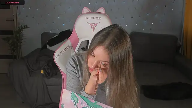 Amelia Lein online show from December 2024 12:04:01 AM