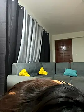 Snapshot of LuceroRm chatting on October 2025 04:12:02 AM LuceroRm online show from October 2025 04:12:02 AM