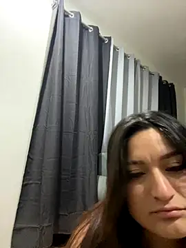 Snapshot of LuceroRm chatting on October 2025 04:57:02 AM LuceroRm online show from October 2025 04:57:02 AM