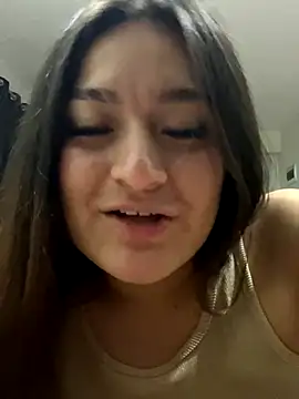 Snapshot of LuceroRm chatting on November 2025 04:57:02 AM LuceroRm online show from November 2025 04:57:02 AM