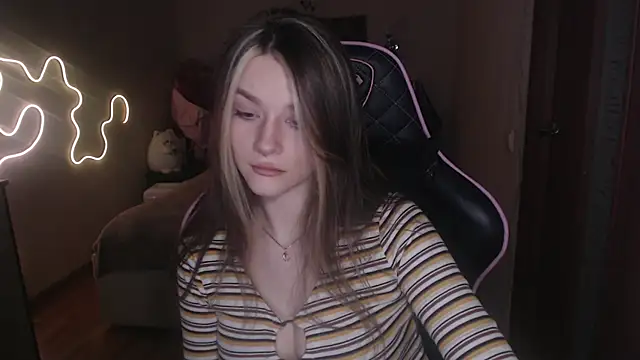 jeann elsaa online show from January 2025 08:21:01 PM