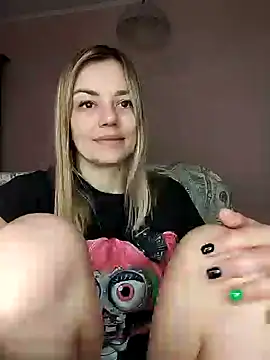 Snapshot of KrissSexi chatting on March 2025 05:22:02 AM KrissSexi online show from March 2025 05:22:02 AM