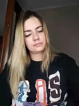 Snapshot of KrissSexi chatting on September 2025 08:20:02 PM KrissSexi online show from September 2025 08:20:02 PM