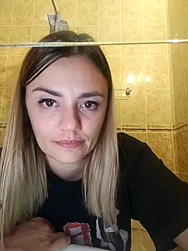 Snapshot of KrissSexi chatting on September 2025 07:06:02 PM KrissSexi online show from September 2025 07:06:02 PM