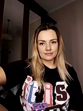 Snapshot of KrissSexi chatting on October 2025 05:53:01 PM KrissSexi online show from October 2025 05:53:01 PM