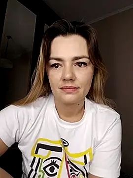 Snapshot of KrissSexi chatting on October 2025 05:59:01 AM KrissSexi online show from October 2025 05:59:01 AM