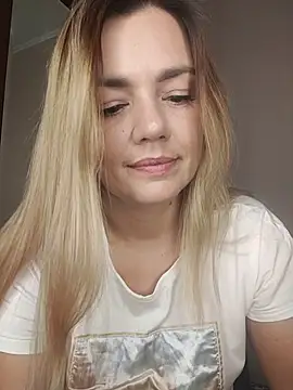 Snapshot of KrissSexi chatting on October 2025 05:53:02 AM KrissSexi online show from October 2025 05:53:02 AM