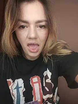 Snapshot of KrissSexi chatting on November 2025 06:52:01 AM KrissSexi online show from November 2025 06:52:01 AM