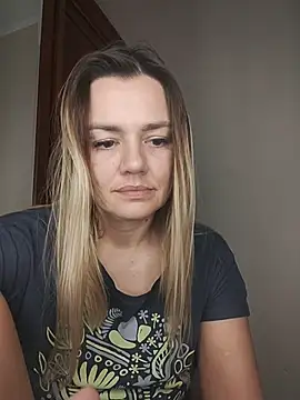 Snapshot of KrissSexi chatting on November 2025 05:17:02 PM KrissSexi online show from November 2025 05:17:02 PM