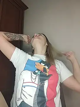 Snapshot of KrissSexi chatting on November 2025 07:44:01 AM KrissSexi online show from November 2025 07:44:01 AM