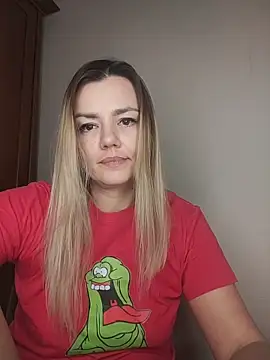 KrissSexi online show from December 2025 08:24:02 PM