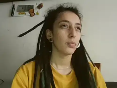 Snapshot of ORIANNA_BODMOD chatting on November 2025 08:43:01 PM ORIANNA BODMOD online show from November 2025 08:43:01 PM