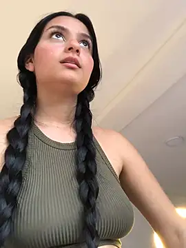 Snapshot of Lolitah__69 chatting on February 2025 10:09:02 PM Lolitah 69 online show from February 2025 10:09:02 PM