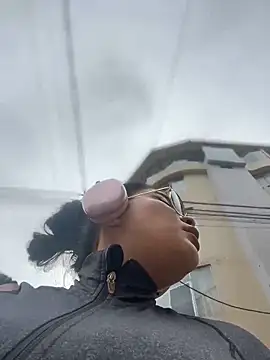 Snapshot of Insane_Issa chatting on January 2025 01:22:01 PM Insane Issa online show from January 2025 01:22:01 PM