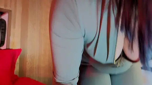 Snapshot of MishaKinki chatting on November 2025 07:13:01 PM MishaKinki online show from November 2025 07:13:01 PM