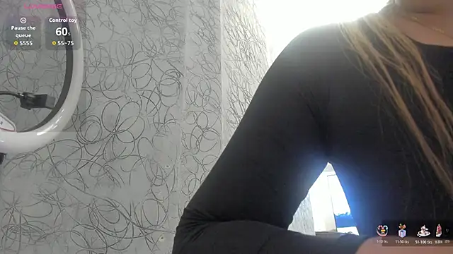 LunaBaker-1 online show from February 2026 08:07:01 PM