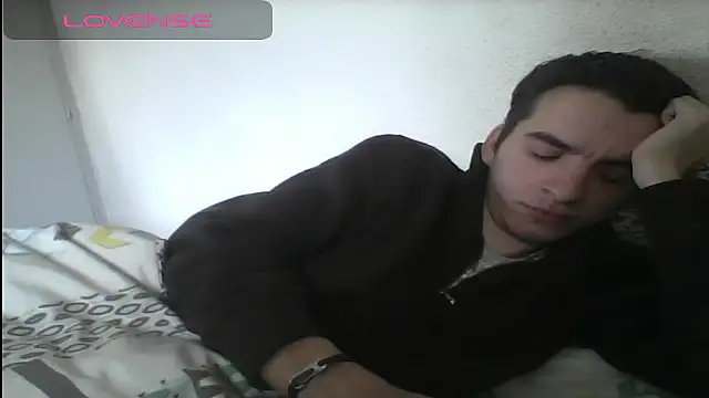 Snapshot of Tombgy07 chatting on January 2025 10:27:01 AM Tombgy07 online show from January 2025 10:27:01 AM