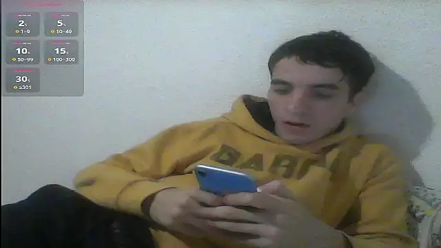 Snapshot of Tombgy07 chatting on March 2025 08:31:01 PM Tombgy07 online show from March 2025 08:31:01 PM