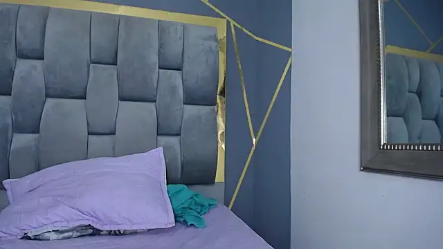 SalommeeT online show from December 2024 11:36:02 PM