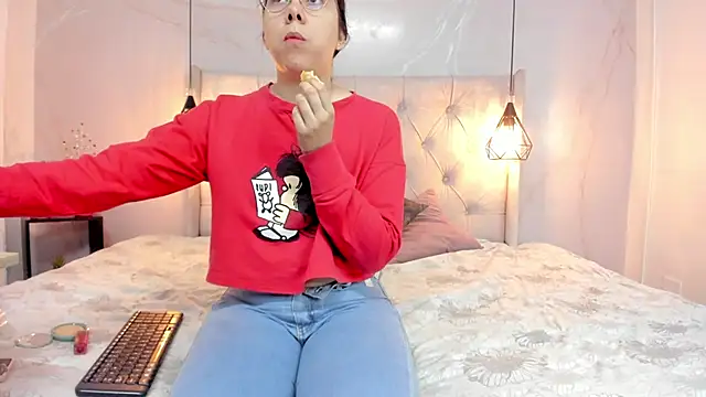 SakuraLee  online show from December 2025 01:50:02 PM