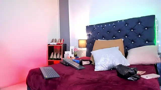 charlott lens online show from January 2026 03:50:01 PM