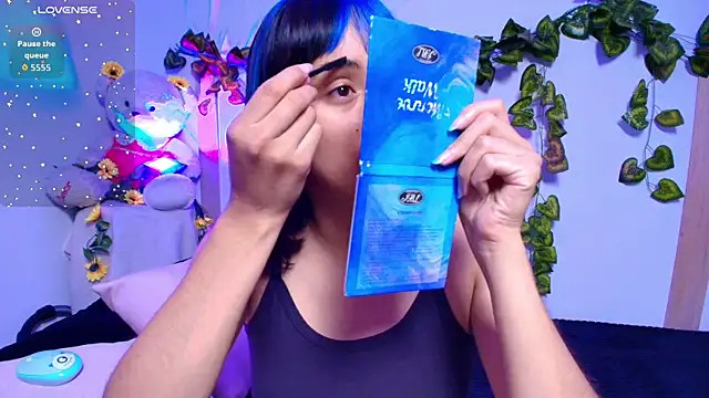 tati cardenas online show from December 2025 05:03:02 AM