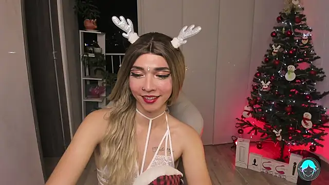 sofi elfqueen online show from December 2024 03:04:02 AM