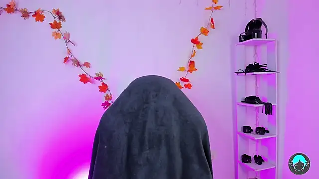 sofi elfqueen online show from February 2026 11:39:02 PM