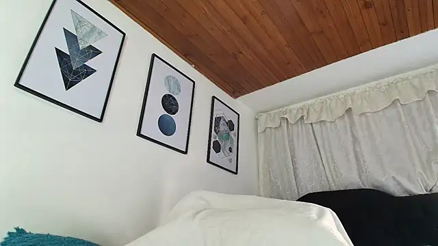 sam her online show from September 2025 09:18:01 PM