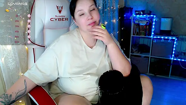 Snapshot of RaideneiX chatting on December 2025 02:31:01 AM RaideneiX online show from December 2025 02:31:01 AM