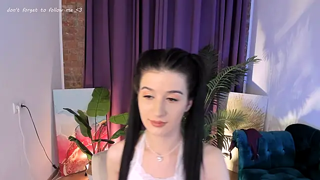 LauraCoy online show from January 2025 11:24:01 PM