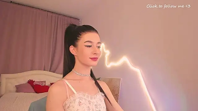 LauraCoy online show from January 2026 11:10:02 PM