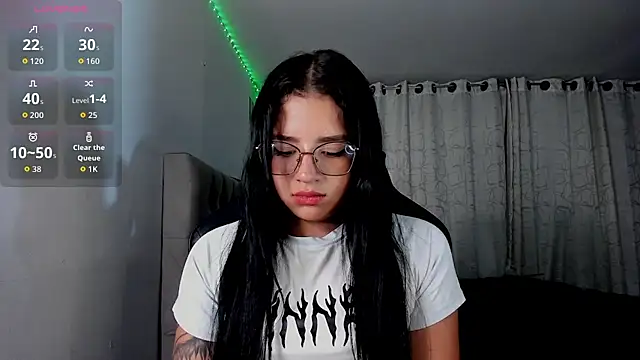 aliice walker  online show from January 2026 12:14:02 AM