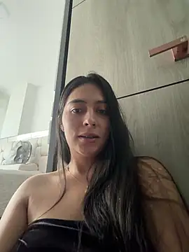 Snapshot of Sophie__Foxxx chatting on April 2026 03:37:02 PM Sophie Foxxx online show from April 2026 03:37:02 PM