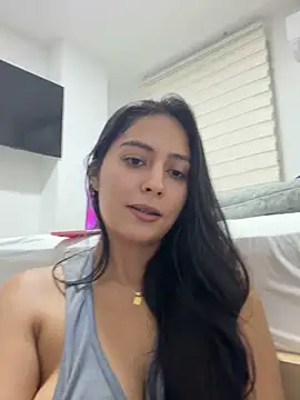 Snapshot of Sophie__Foxxx chatting on April 2026 02:27:02 AM Sophie Foxxx online show from April 2026 02:27:02 AM