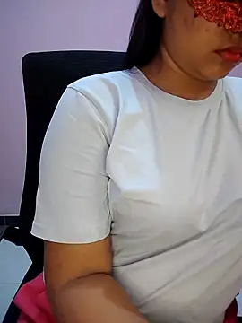 Rose Olivia online show from September 2025 03:55:02 PM