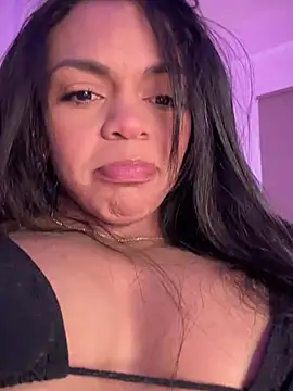 Snapshot of Charly_ chatting on February 2025 05:34:01 PM Charly online show from February 2025 05:34:01 PM
