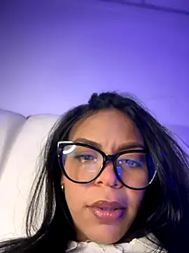 Charly  online show from October 2025 04:15:02 AM